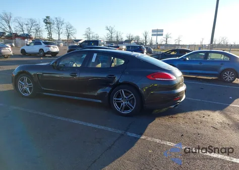 2014 Porsche Panamera 4 из США, поврежденный, VIN WP0AA2A70EL012597